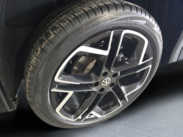 2026 Volkswagen Tiguan 2.0T SEL R-Line Turbo