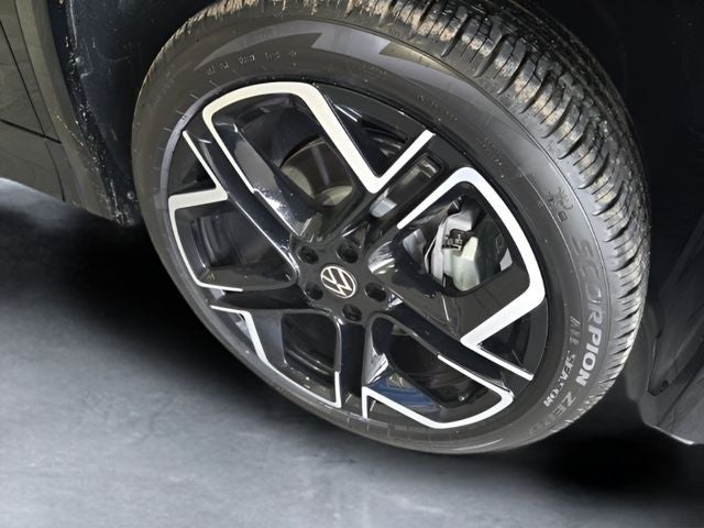 2026 Volkswagen Tiguan 2.0T SEL R-Line Turbo