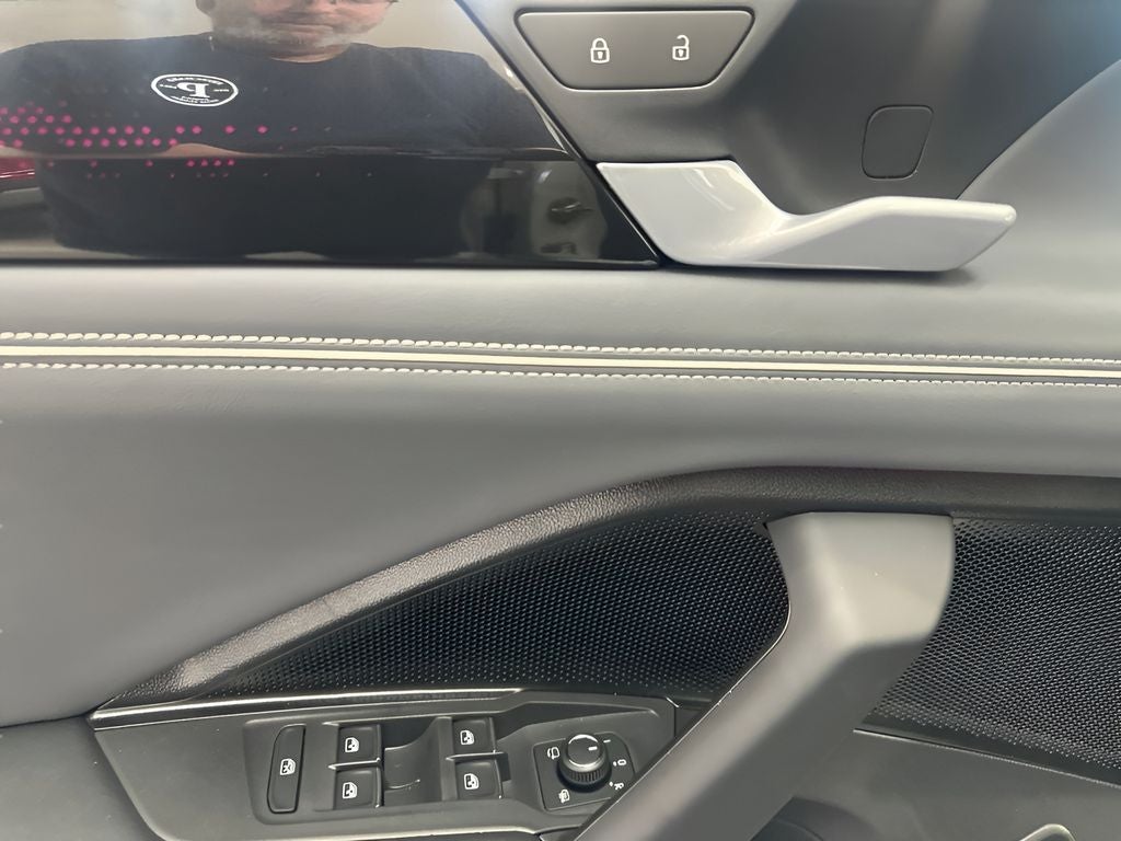 2026 Volkswagen Tiguan 2.0T SEL R-Line Turbo