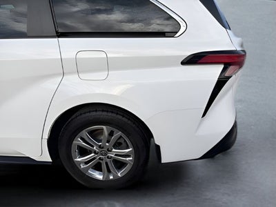 2021 Toyota Sienna XSE 7 Passenger