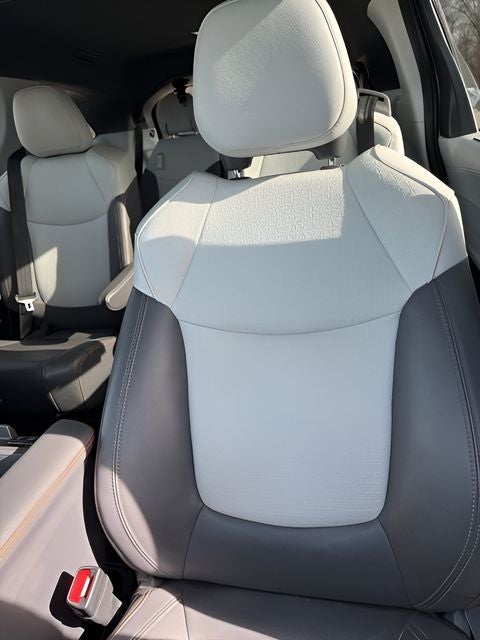 2021 Toyota Sienna XSE 7 Passenger