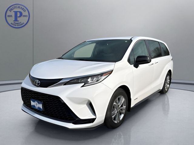 2021 Toyota Sienna XSE 7 Passenger