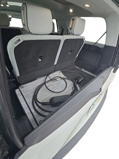 2023 Rivian R1S Adventure