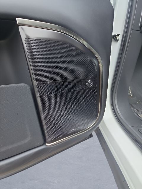 2023 Rivian R1S Adventure