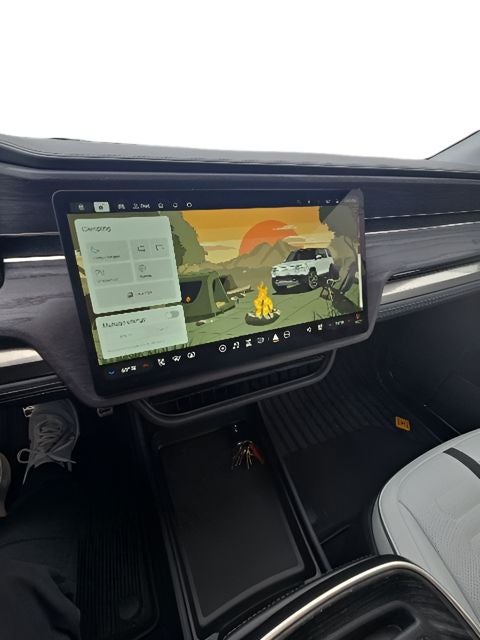 2023 Rivian R1S Adventure