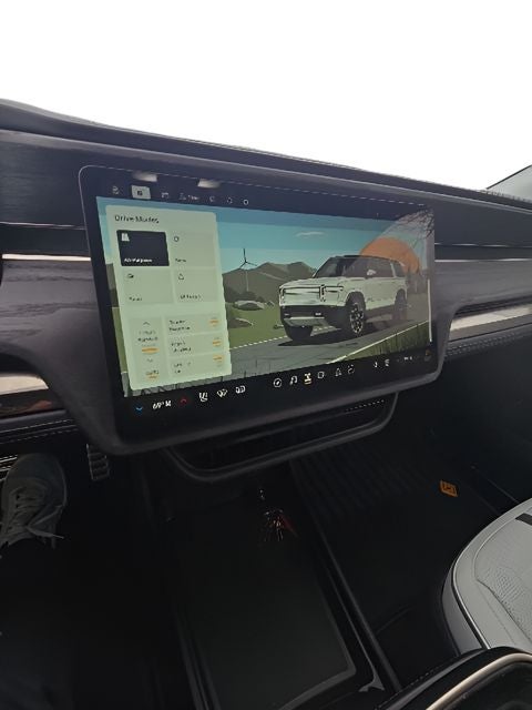 2023 Rivian R1S Adventure