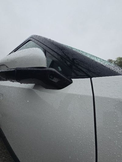 2023 Rivian R1S Adventure