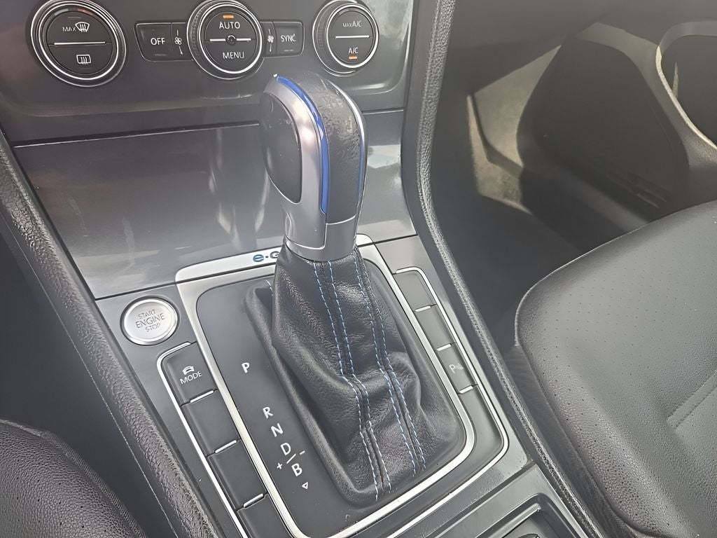 2018 Volkswagen e-Golf SEL