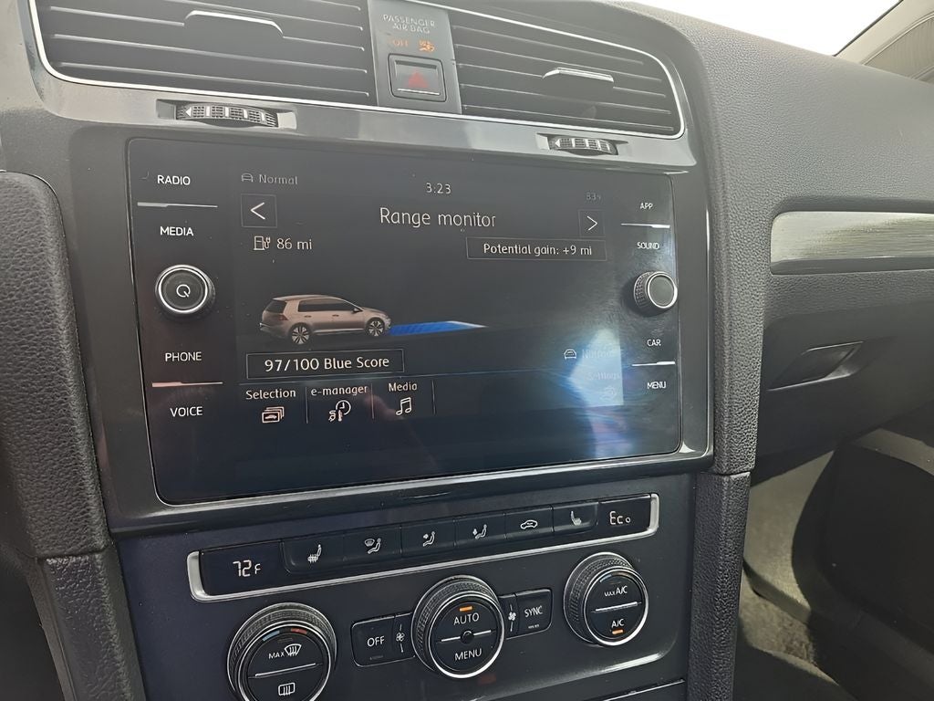 2018 Volkswagen e-Golf SEL