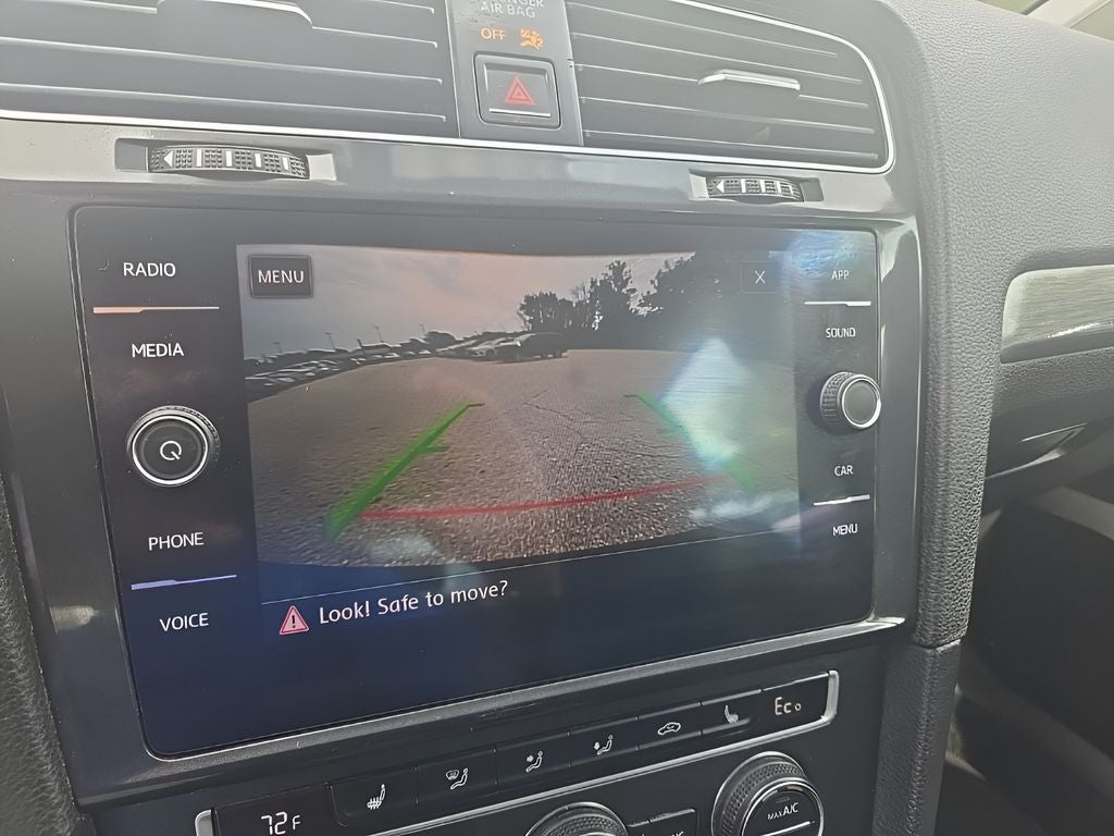 2018 Volkswagen e-Golf SEL