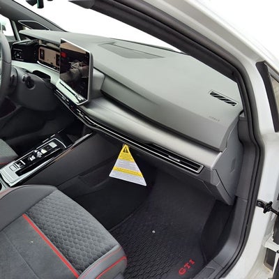 2025 Volkswagen Golf GTI 2.0T SE