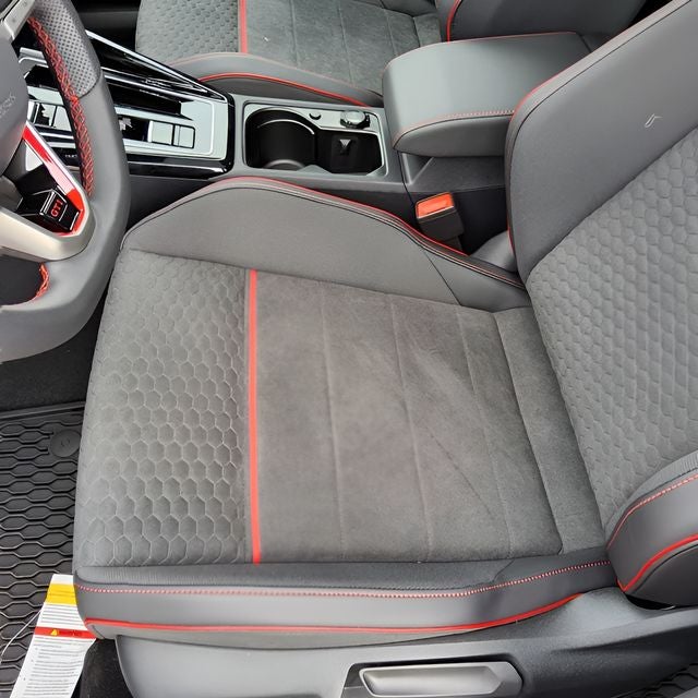 2025 Volkswagen Golf GTI 2.0T SE