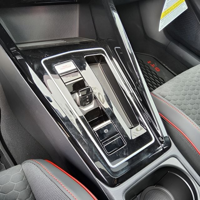 2025 Volkswagen Golf GTI 2.0T SE